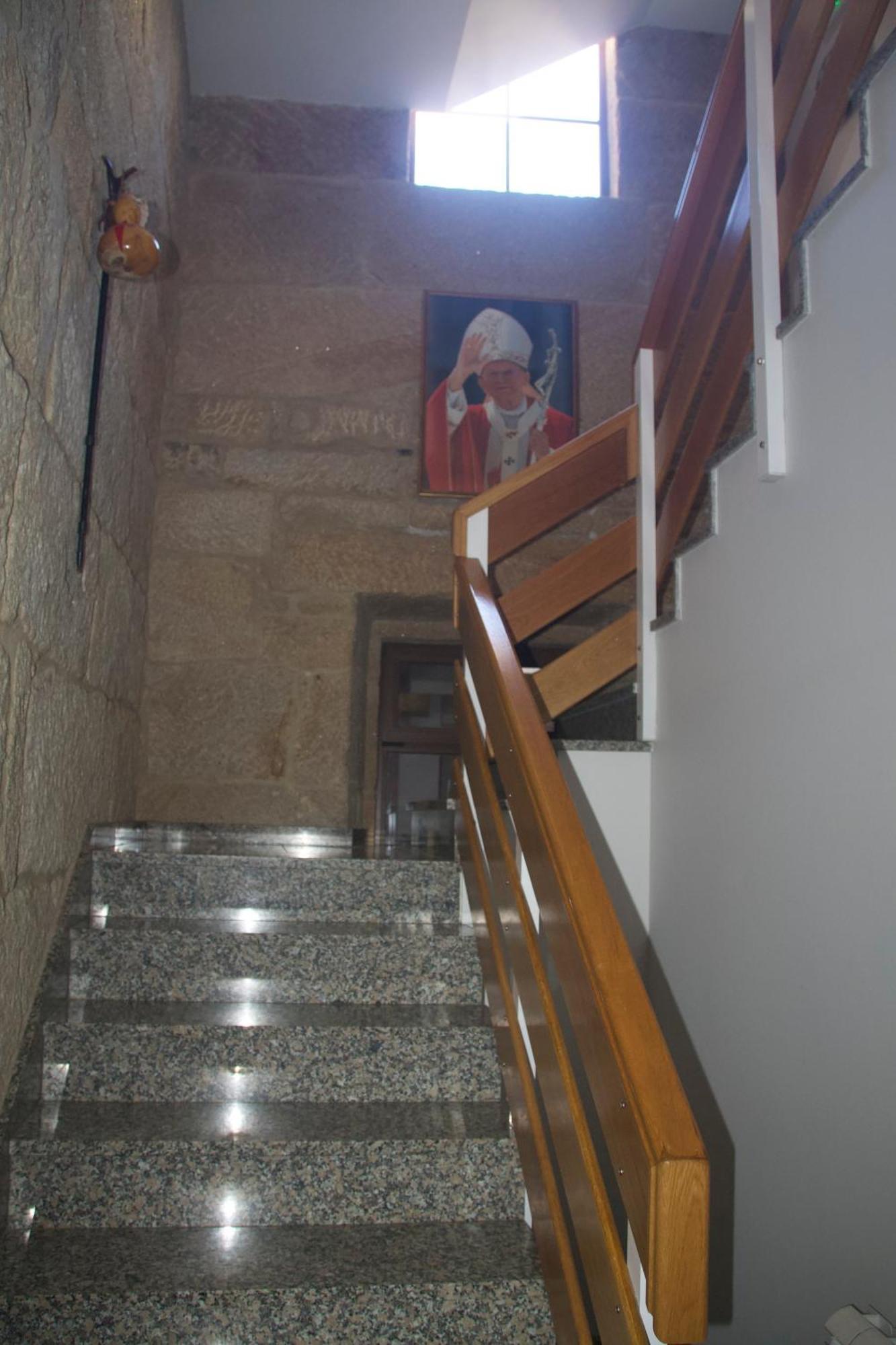 Albergue Parroquial Santiago Apostol De Redondela Exterior foto